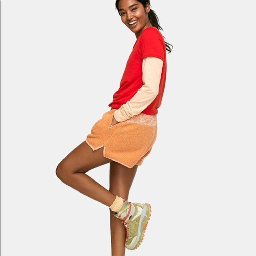 Outdoor Voices Mega Fleece Shorts XS Wool Orange - Picture 1 of 8